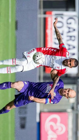 多达12次 多达12次